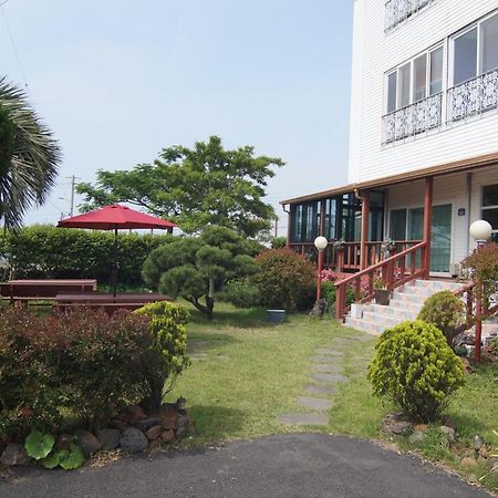 Yerae Pension Seogwipo Exterior photo