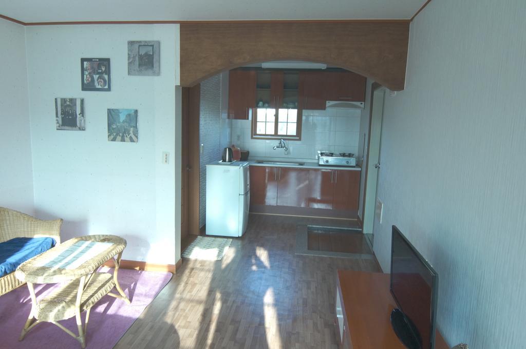 Yerae Pension Seogwipo Exterior photo
