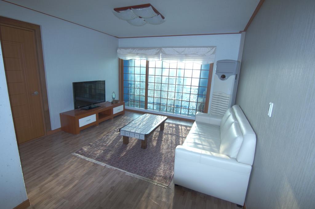 Yerae Pension Seogwipo Room photo
