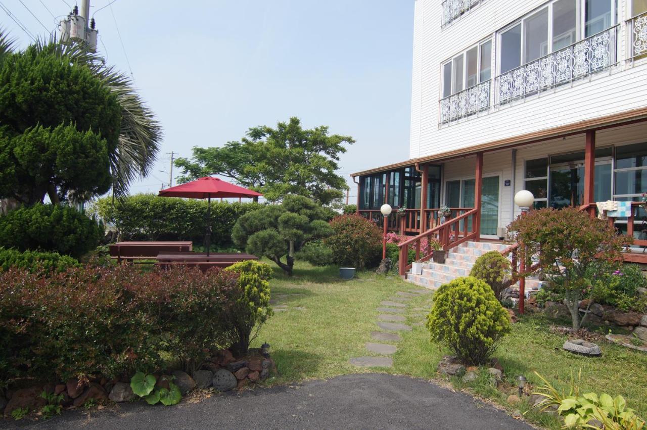 Yerae Pension Seogwipo Exterior photo